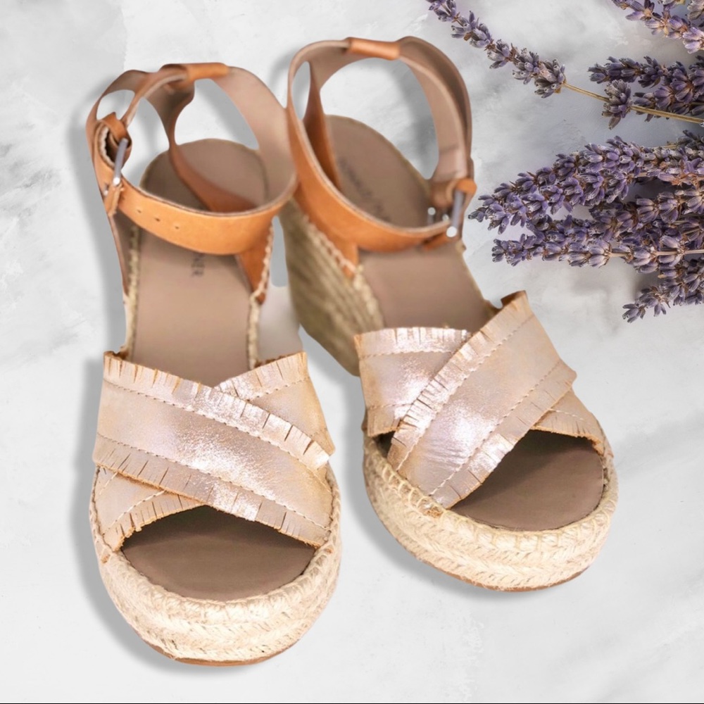 Donald Pliner Metallic Wedge Sandals Sz 9.5 US